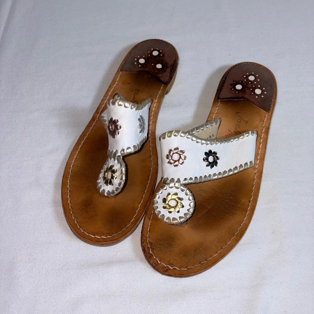 Jack Rogers Jacks Sandals 10M White Leather Floral Whipstitch Good Preppy Flat